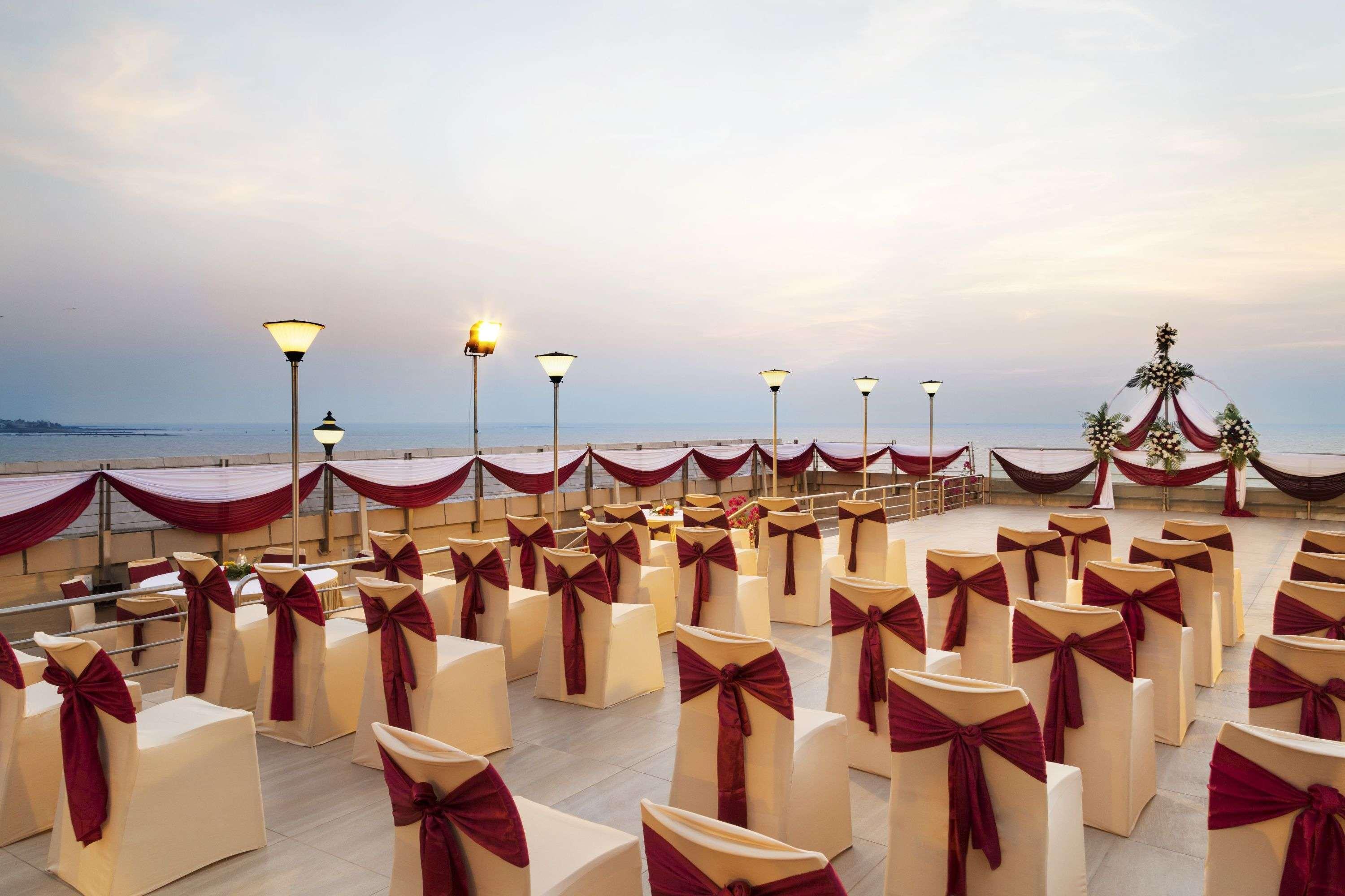 Ramada Plaza By Wyndham Palm Grove Hotell Mumbai Eksteriør bilde The Royal Terrace