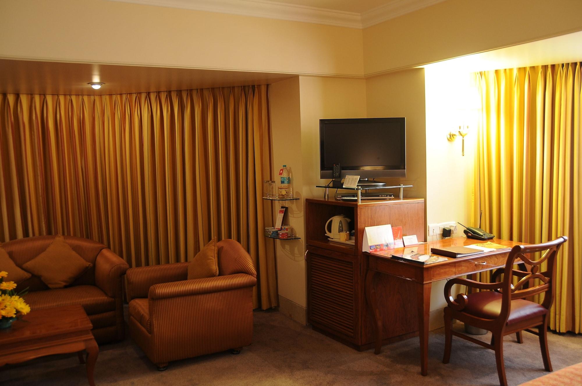 Ramada Plaza By Wyndham Palm Grove Hotell Mumbai Eksteriør bilde A room at the Taj Bengal