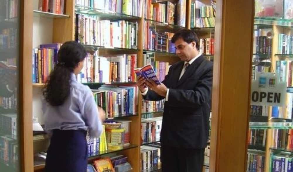 Ramada Plaza By Wyndham Palm Grove Hotell Mumbai Eksteriør bilde Library