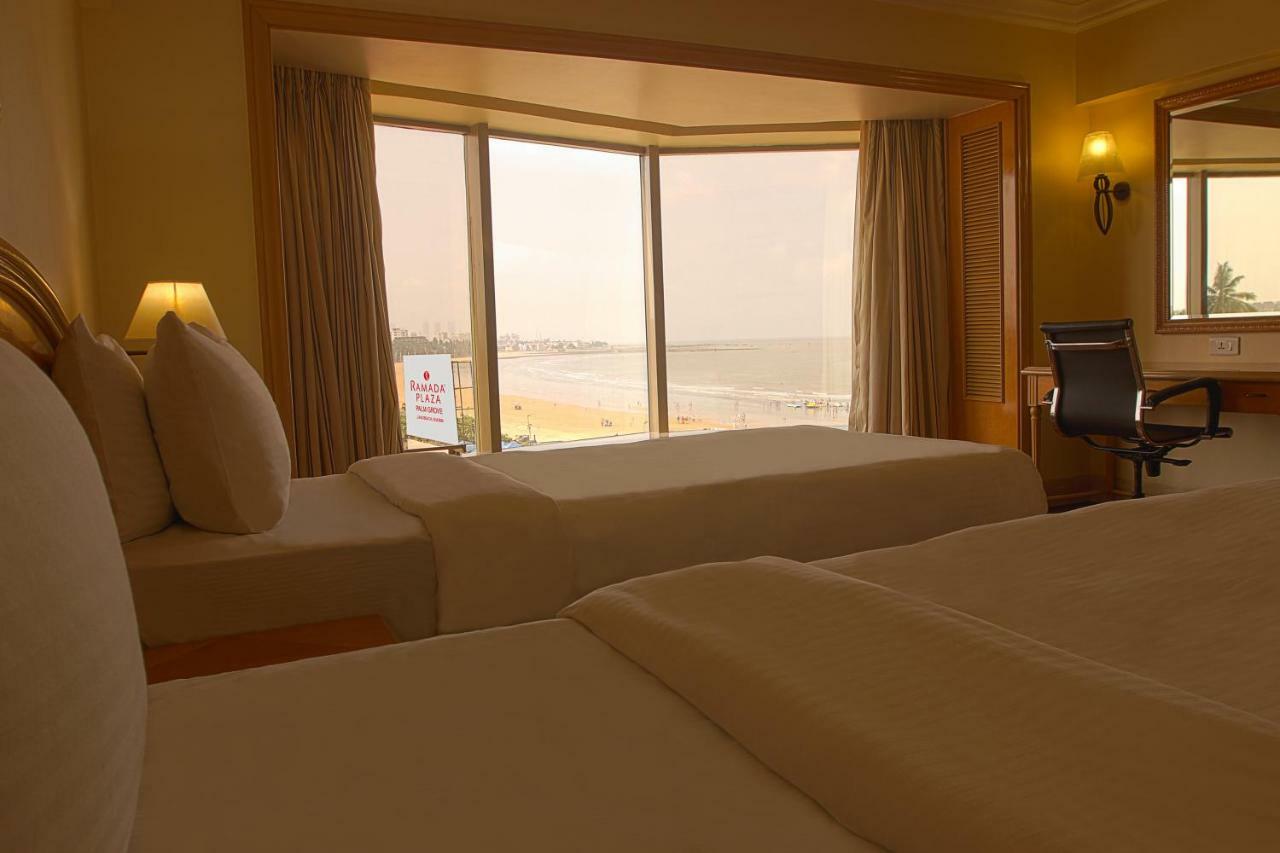 Ramada Plaza By Wyndham Palm Grove Hotell Mumbai Eksteriør bilde A room at the hotel